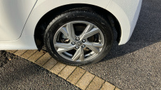 Toyota Yaris 1.5 Hybrid Icon 5dr CVT Hybrid Hatchback